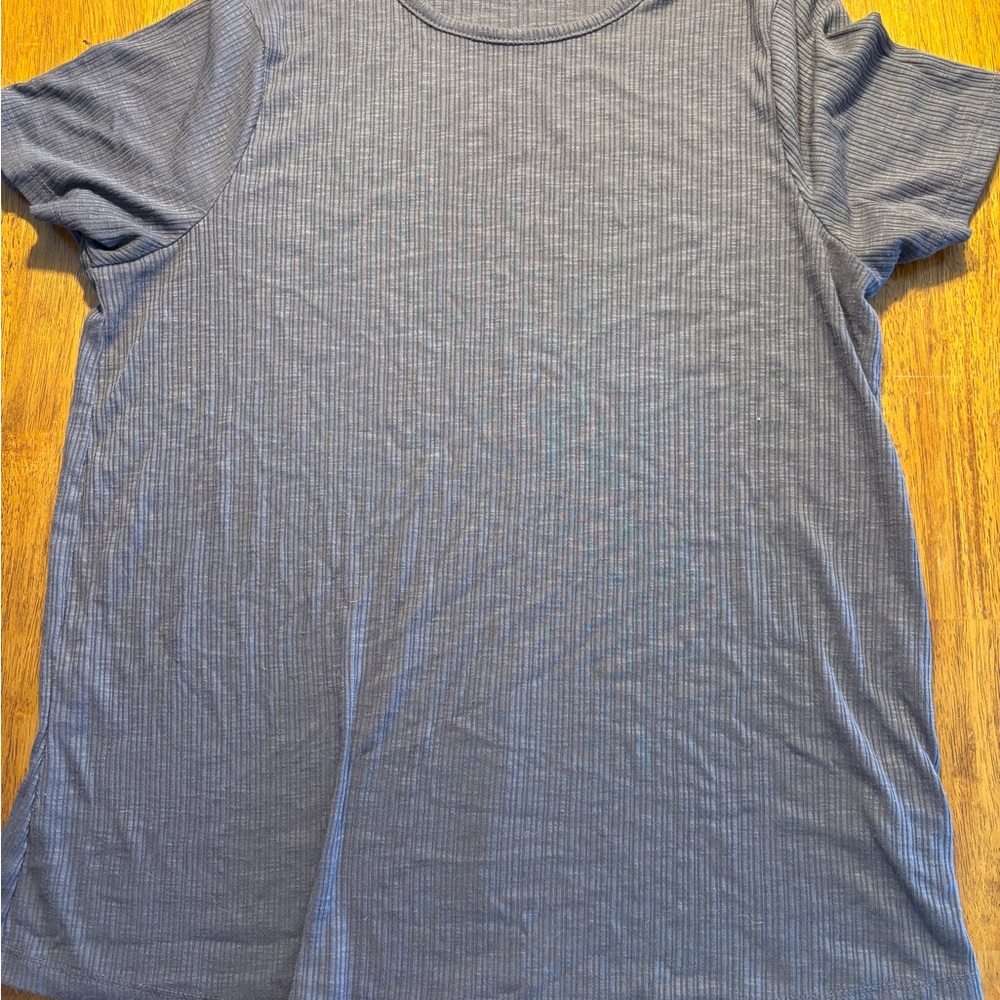 Old Navy Short Sleeve Tee in Gray/purple